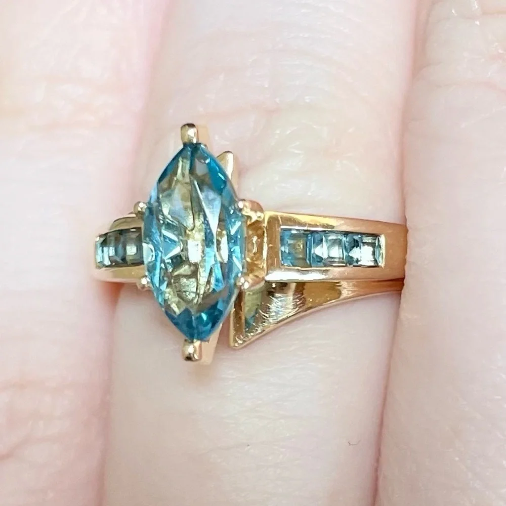 Vintage 1.35 swiss blue topaz marquis large baguette 14k solid yellow gold ring - Picture 1 of 10
